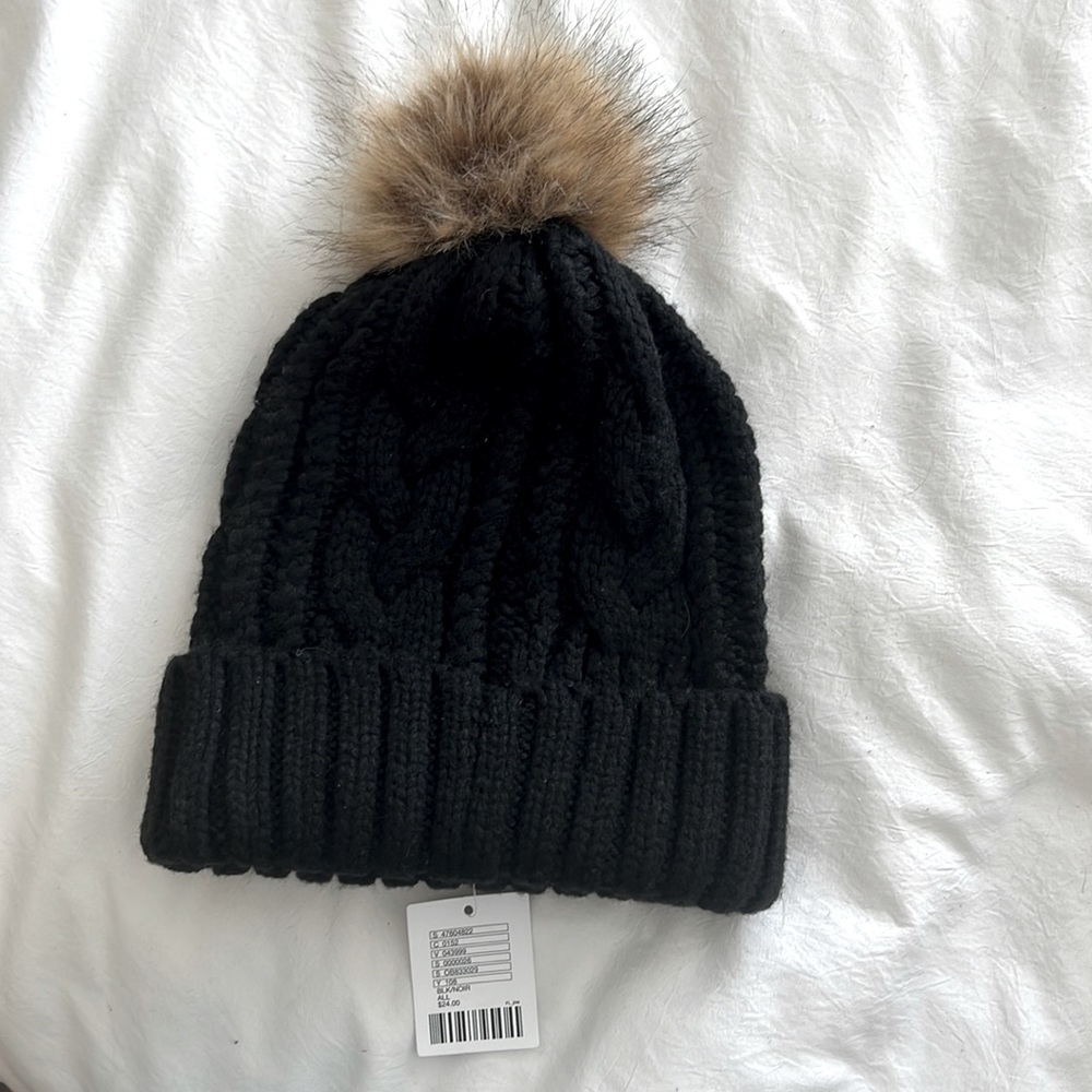 Nordstrom Beanie, new with tags